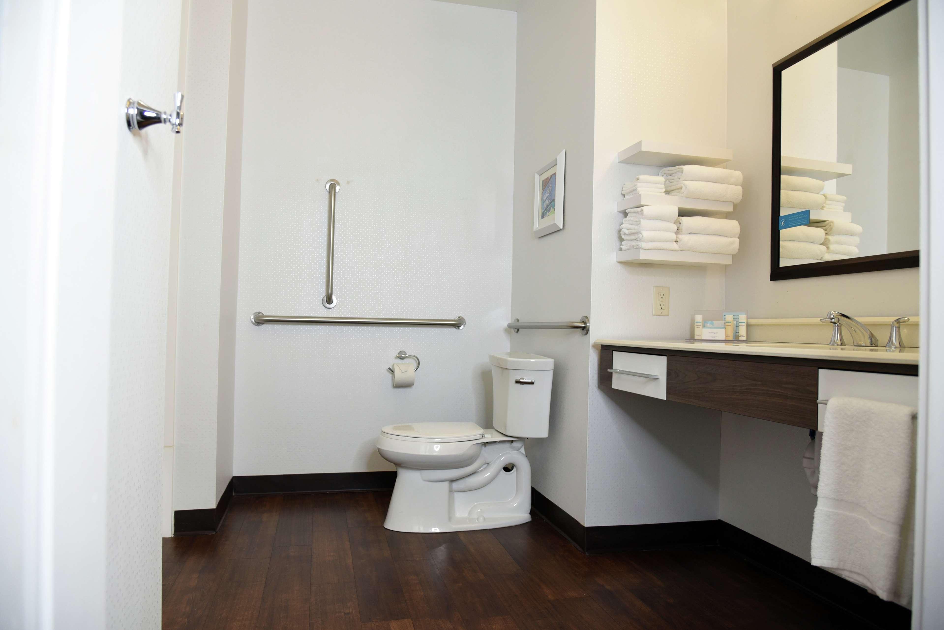 Hampton Inn Kalamazoo Dış mekan fotoğraf