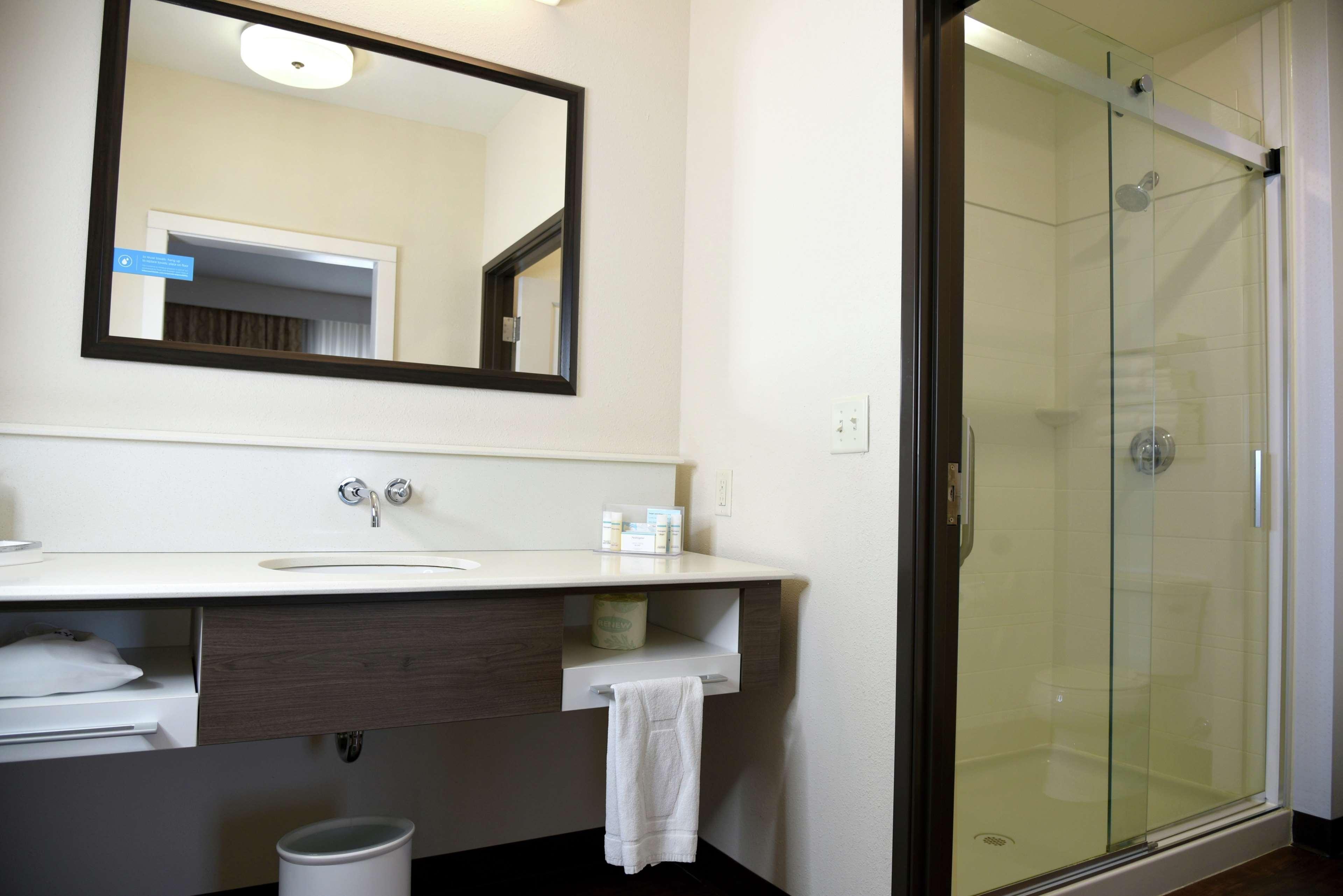 Hampton Inn Kalamazoo Dış mekan fotoğraf