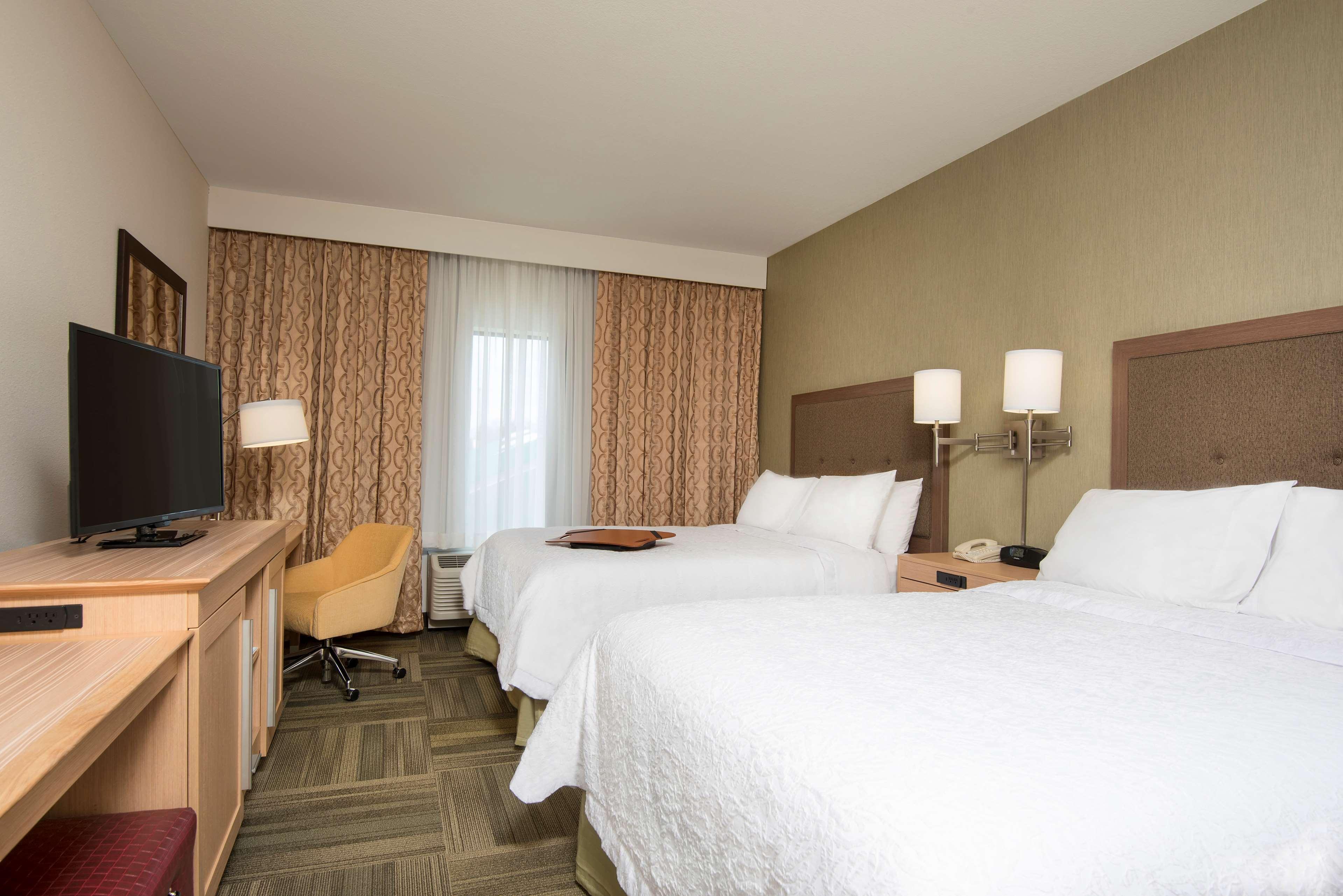 Hampton Inn Kalamazoo Dış mekan fotoğraf