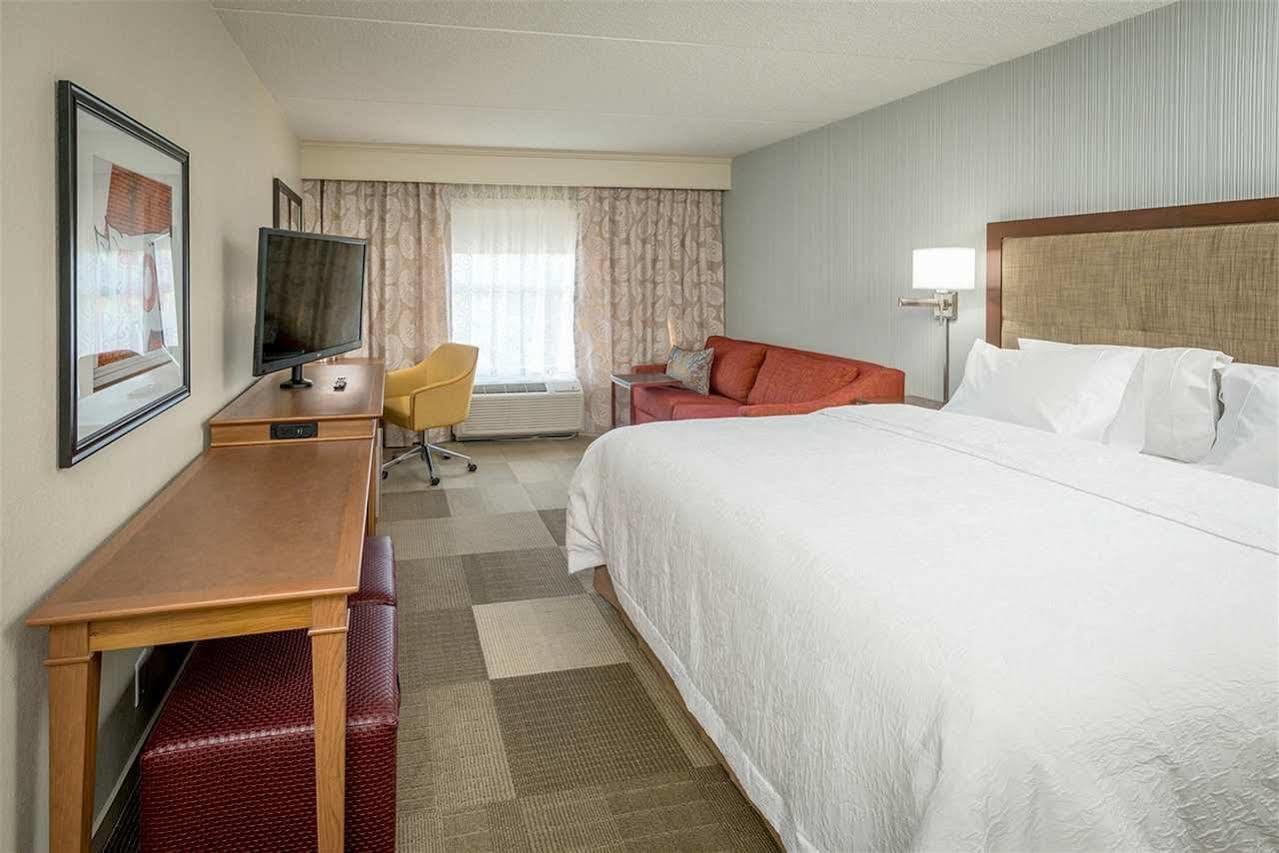 Hampton Inn Kalamazoo Dış mekan fotoğraf